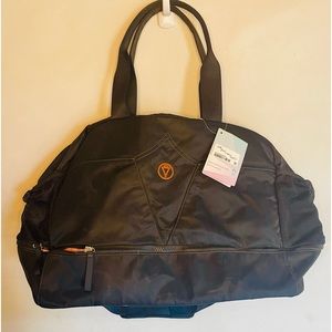 Sac a l’adventure Weekend Escape black & pink duffel bag. New with tags.